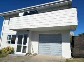 G&T’s Port Ohope Retreat Wainui